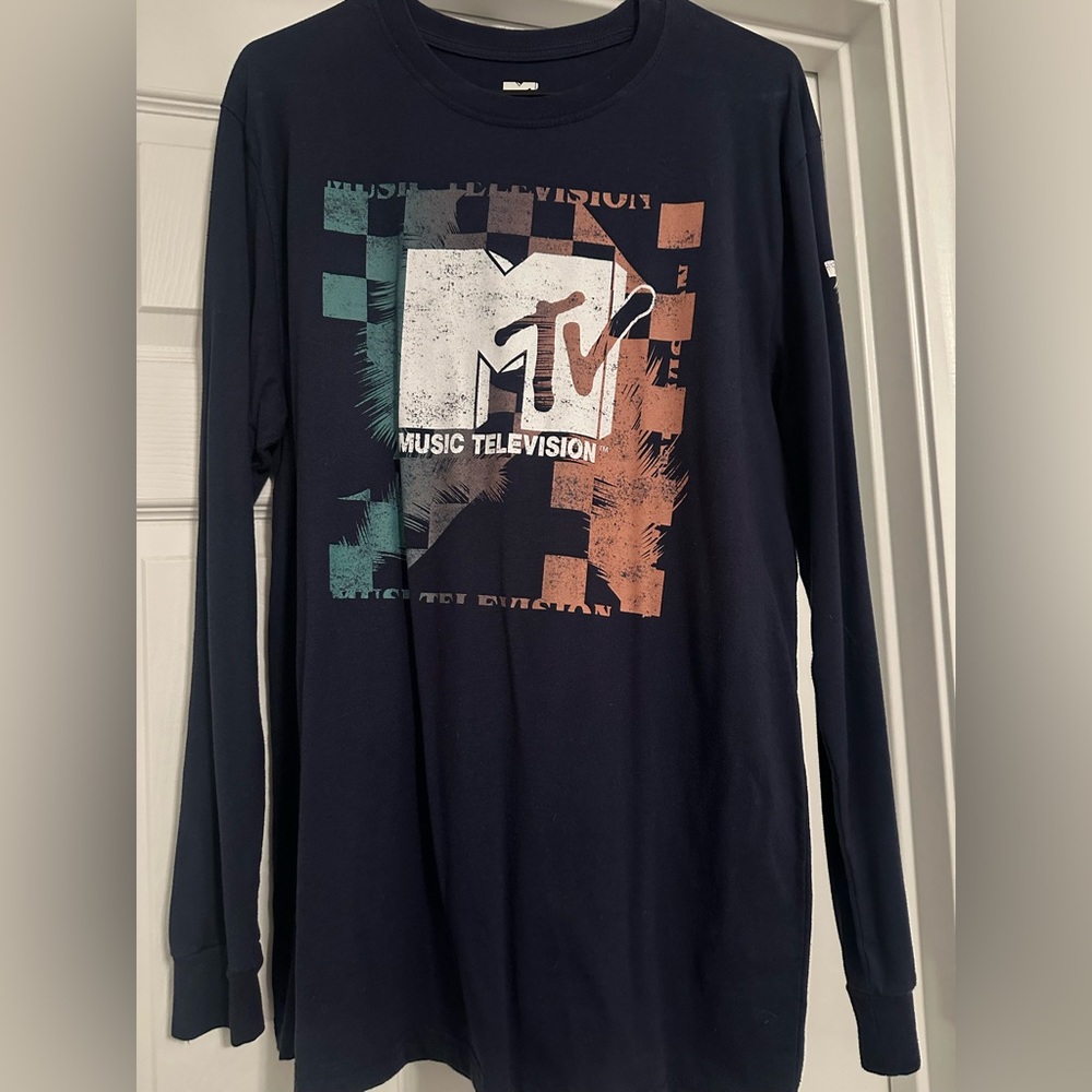 MTV Men's Graphic Long Sleeve Tee - Navy and Multicolor